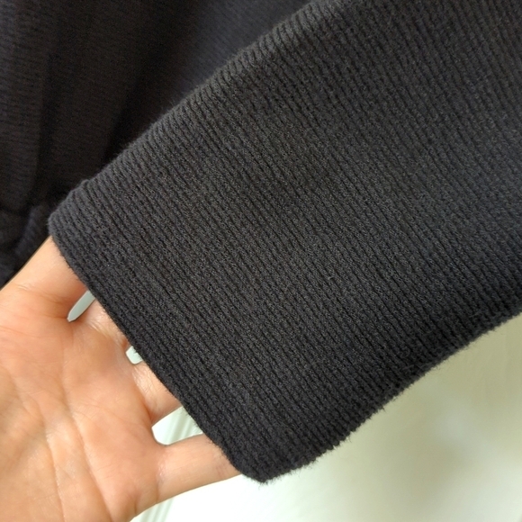 Madewell Texture & Thread Ribbed Knit Quarter Sleeve V-neck Tie Front Top Black - Picture 9 of 12